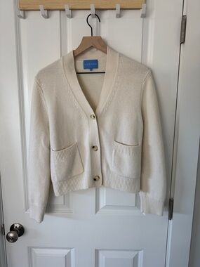 Alice Walk Cream V-Neck Button Cardigan